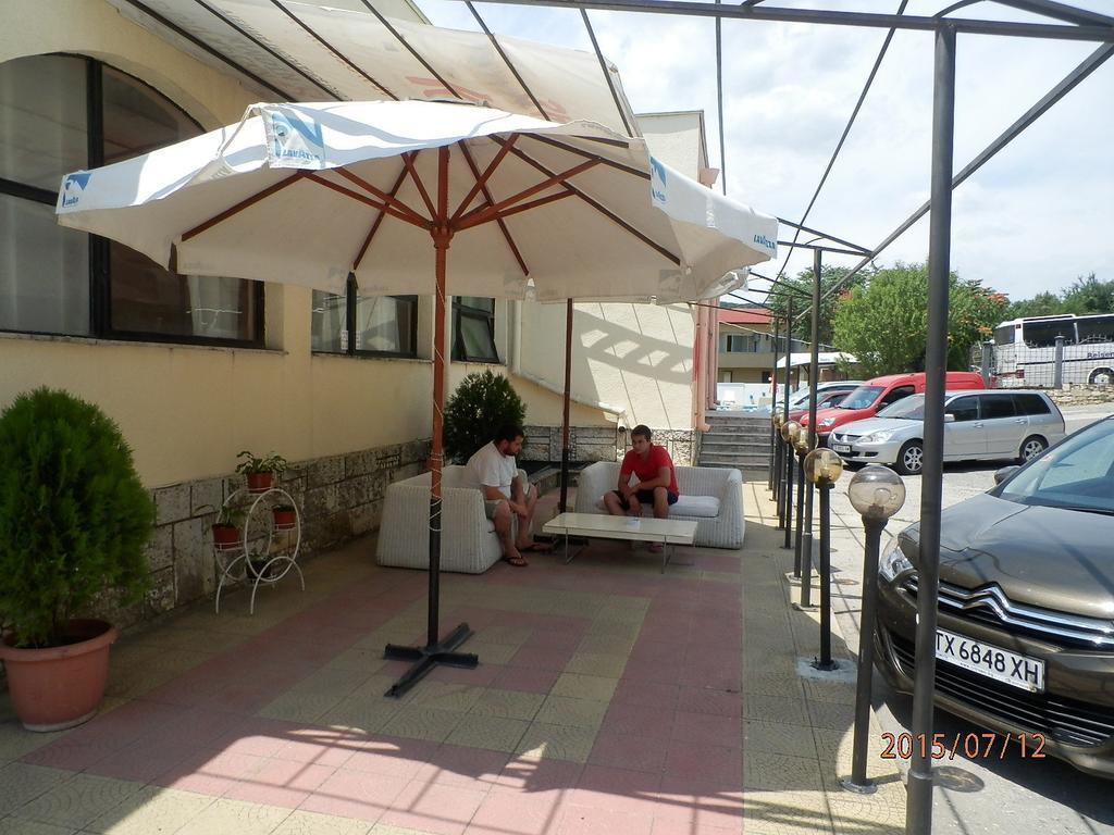 Olimpia Supersnab Hotel Balchik Exterior foto